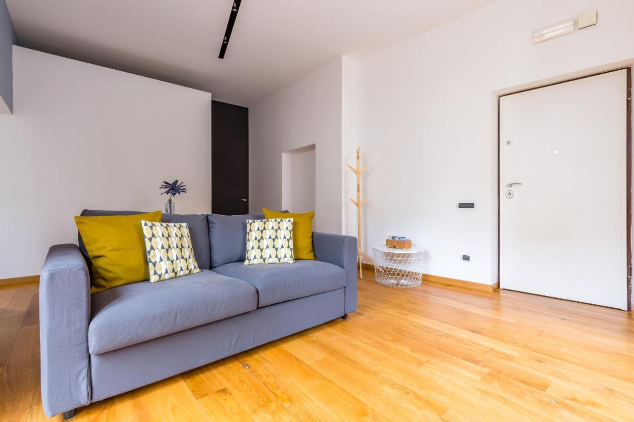 Starhost - Terazza Barbuti Apartment Salerno Luaran gambar