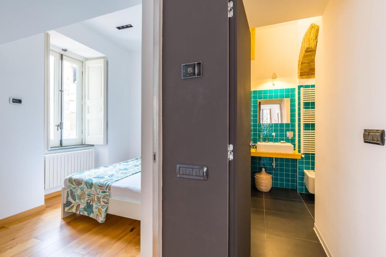 Starhost - Terazza Barbuti Apartment Salerno Luaran gambar