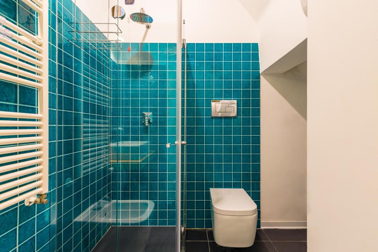 Starhost - Terazza Barbuti Apartment Salerno Luaran gambar